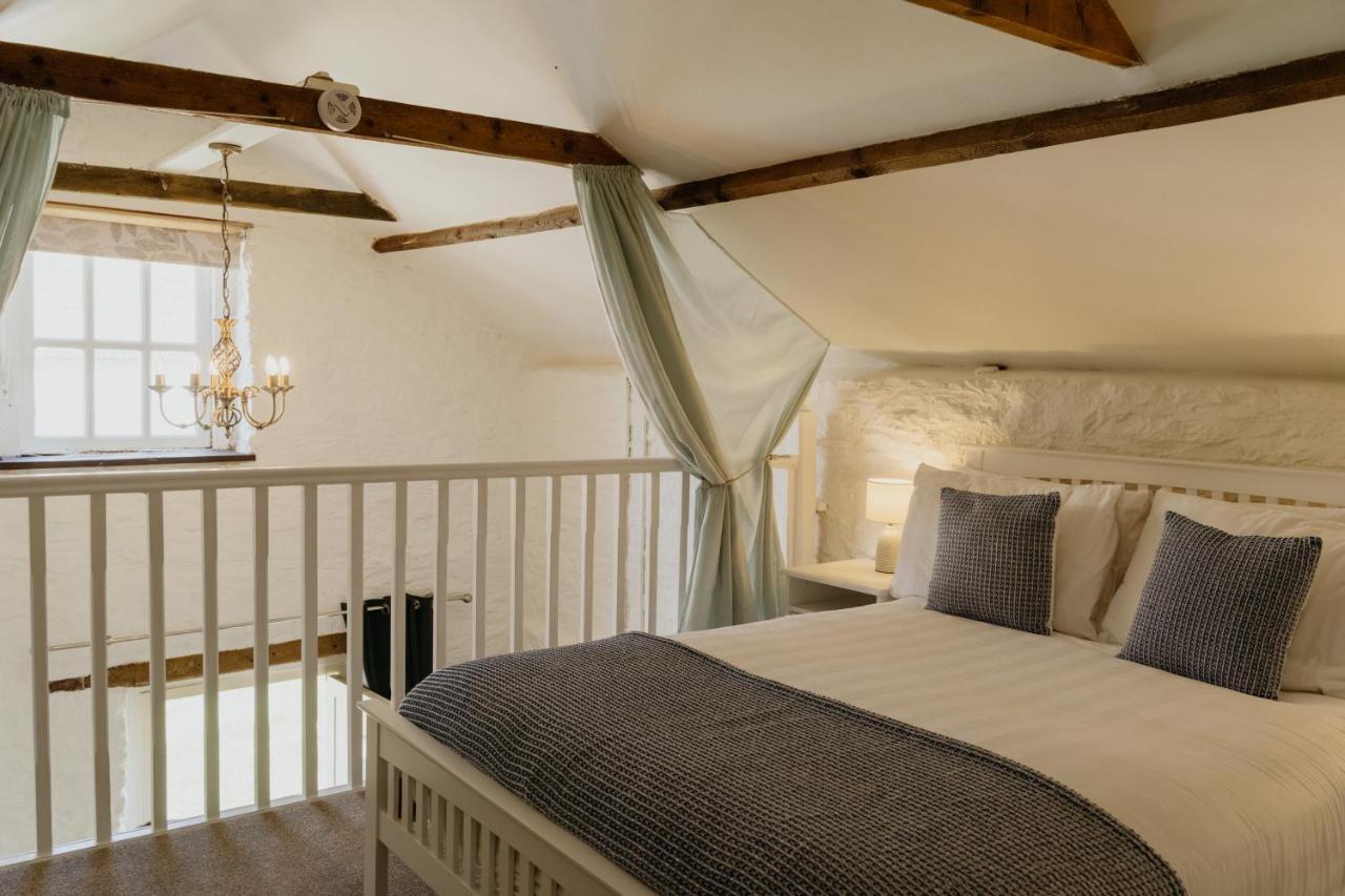 Little England Retreats - Cottage, Yurt And Shepherd Huts Othery Buitenkant foto