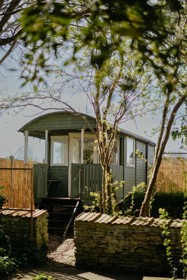 Little England Retreats - Cottage, Yurt And Shepherd Huts Othery Buitenkant foto