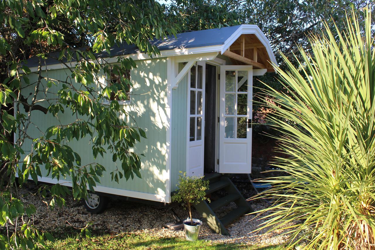 Little England Retreats - Cottage, Yurt And Shepherd Huts Othery Buitenkant foto